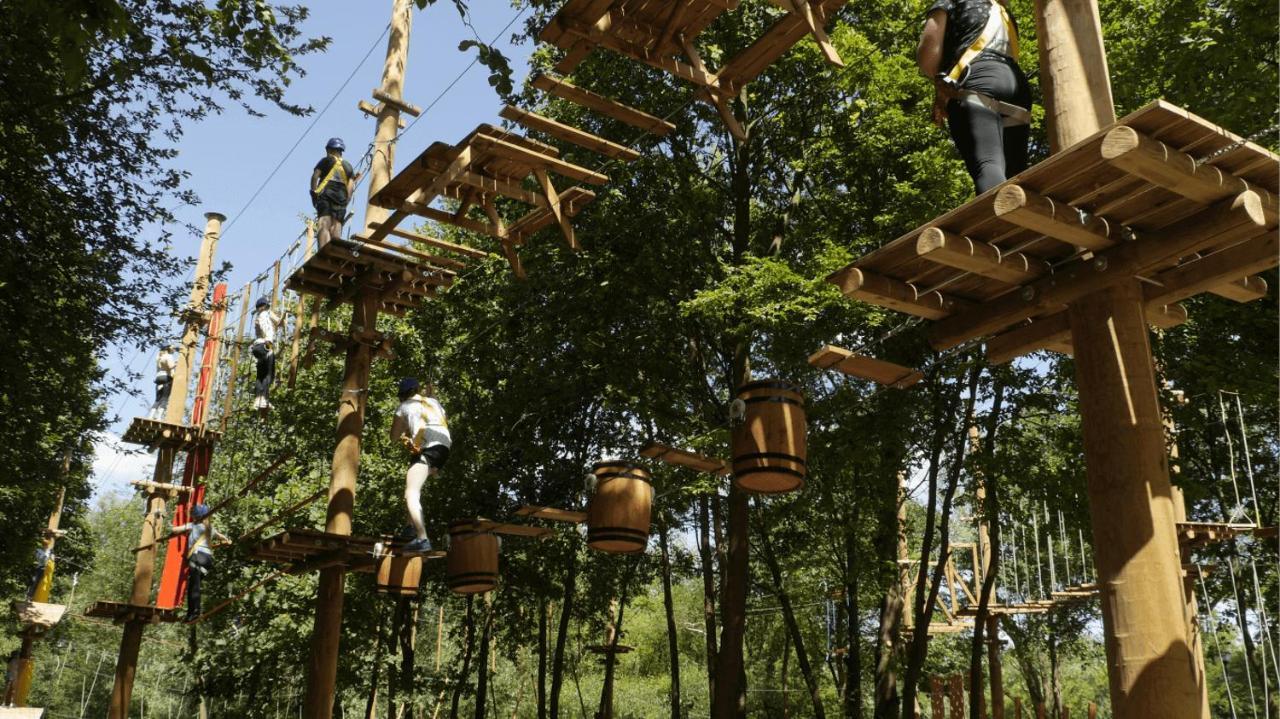 Pod Wierzba Hotel Uniejow Bagian luar foto